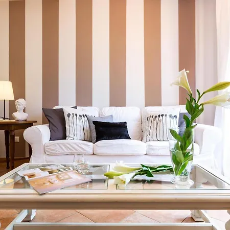 Elena 9&1, Emma * Stiava